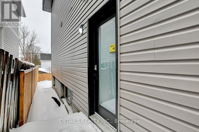 Photo - 285B Montfort St