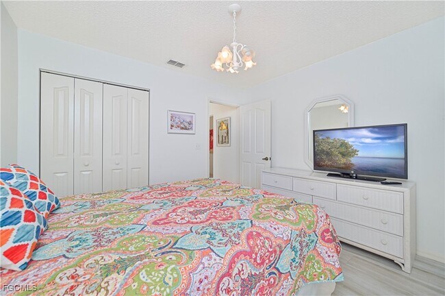 Photo - 915 New Waterford Dr Unidad H201