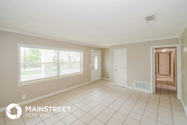 Photo - 6239 Bennett Rd