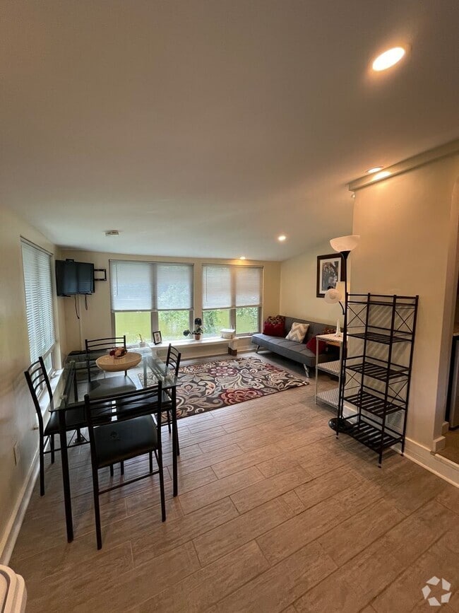 Building Photo - 2971 S River Rd Unit PARIS Rental