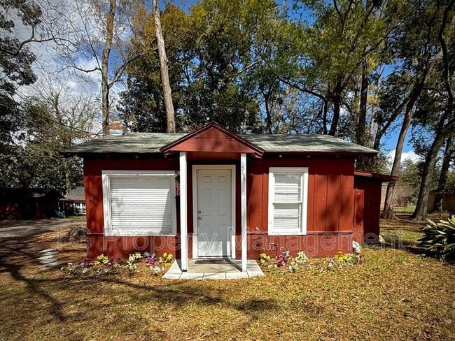 Building Photo - 5687 Akra Ave