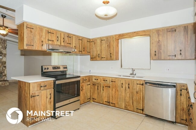 Photo - 142 Springwood Dr