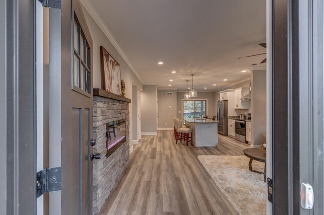Photo - 115 Copperfield Way