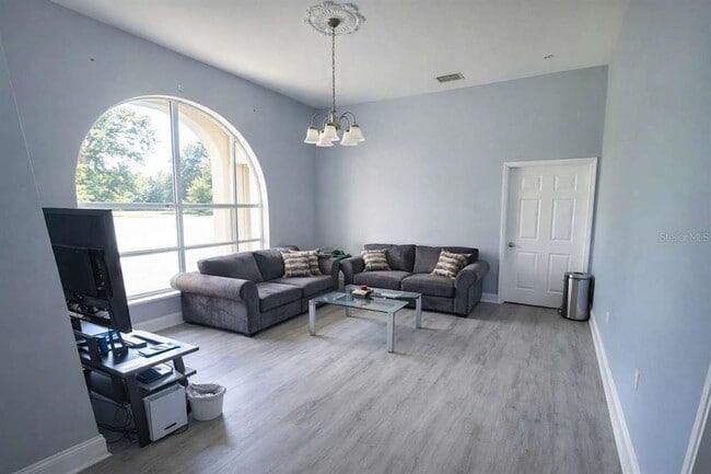 Photo - 5116 E 122nd Ave