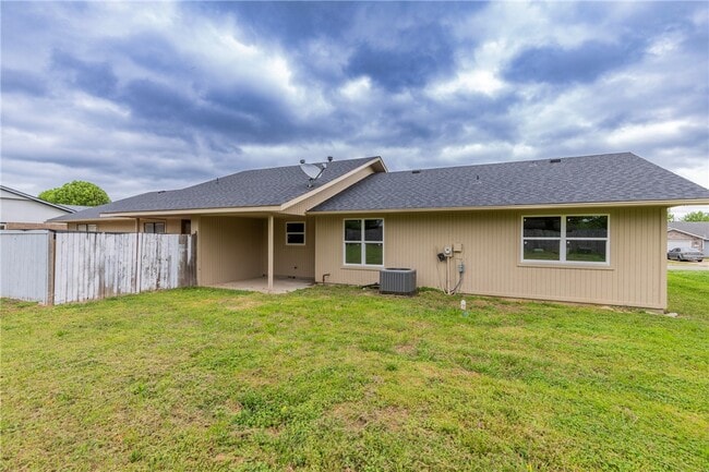 Photo - 1802 S 14th Pl