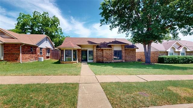 Building Photo - 2605 Strother Dr Rental