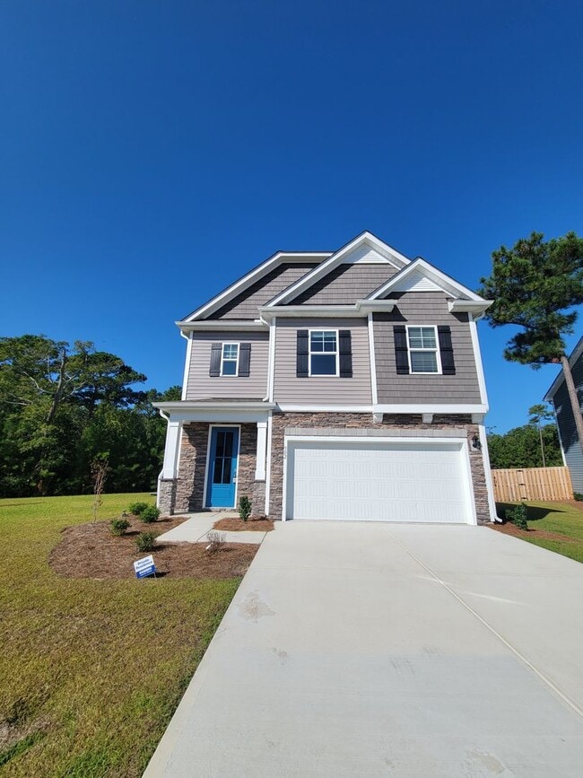 Building Photo - Gorgeous Newer Construction In Sneads Ferry!!