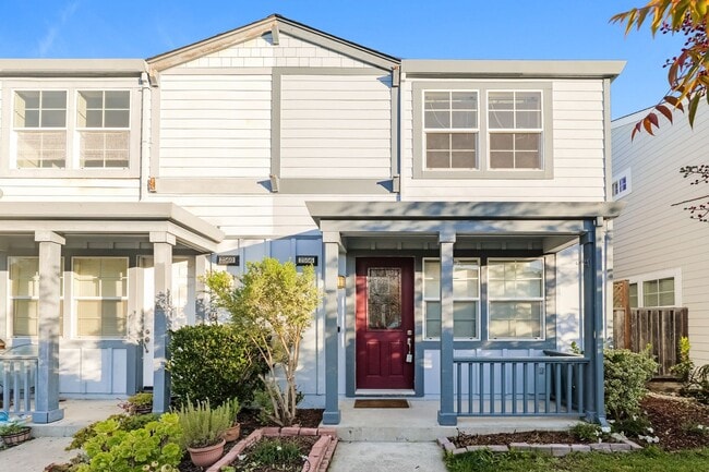 Building Photo - PURE Property Management Presents: Two-story, 4-bedroom, 2.5-bathroom duet-style home