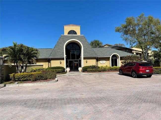 Building Photo - 10195 Sailwinds Blvd N Unit 106