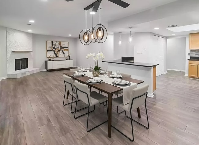 Photo - 2017 Powers Ferry Trce SE Unit 2017