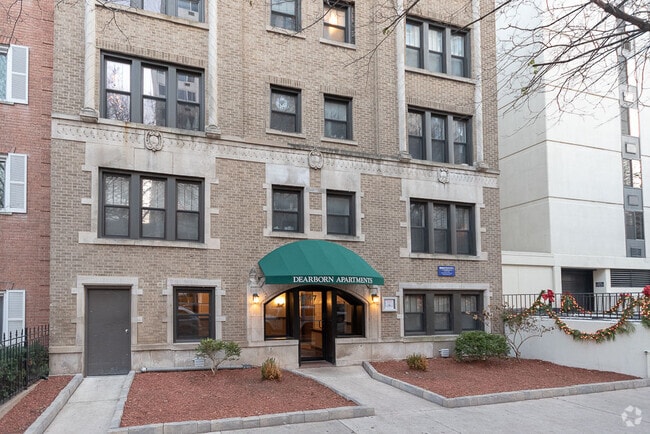 Building Photo - 1350 N Dearborn St Rental