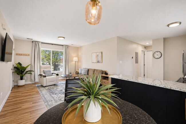 Photo - 18443 Sharon Ln Unit SI ID1032345P