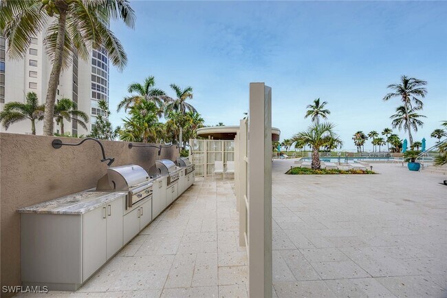 Photo - 4651 Gulf Shore Blvd N Unidad 1106