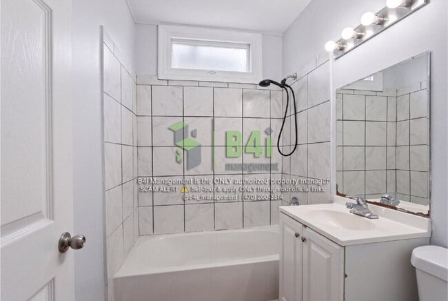 489 North Ave
