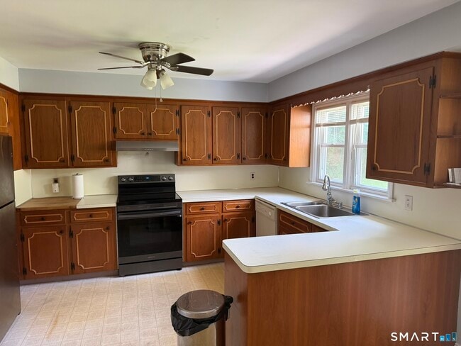 Photo - 156 Forest St