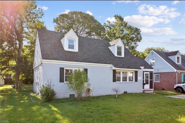 Building Photo - 7622 Newport Ave Rental