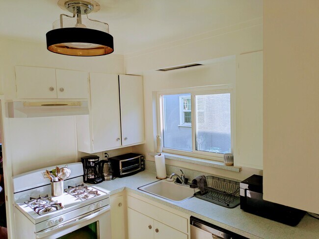 Photo - 708 Cornell Ave