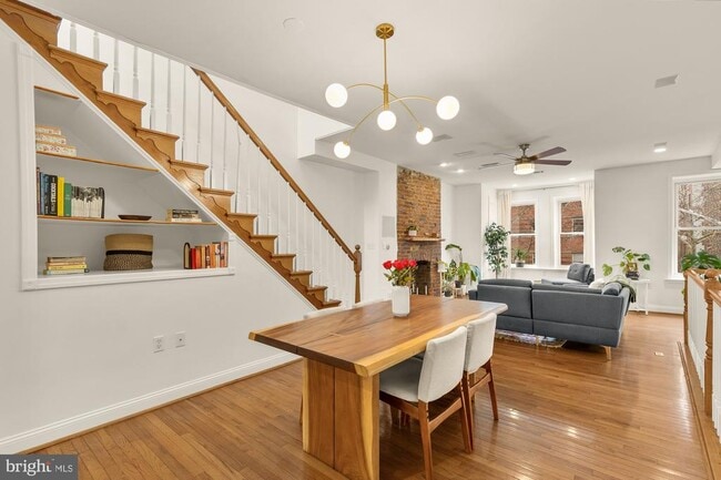 Photo - 1017 Monroe St NW Unit #2