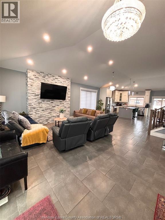 Photo - 1390 Barley Ave