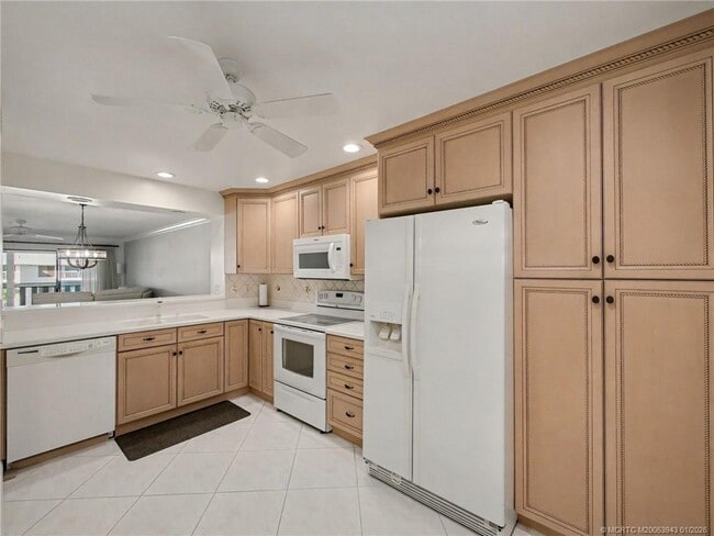 Building Photo - 166 SE St Lucie Blvd Unit 404D