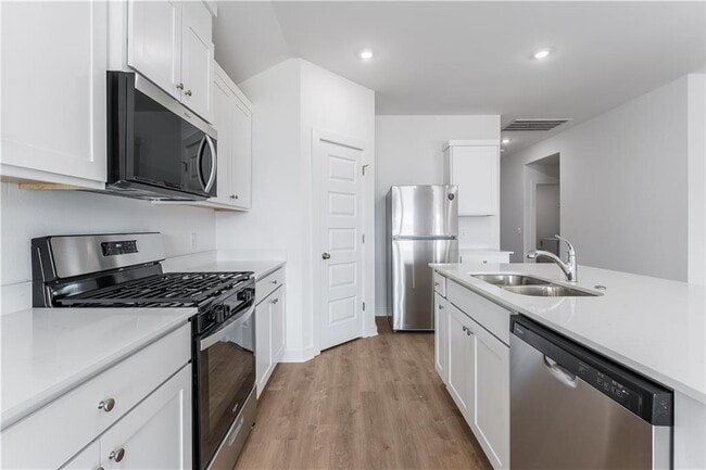 Photo - 103 S Maroon Ave