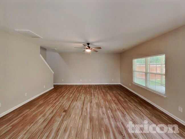 Photo - 5 Stanwick Ct