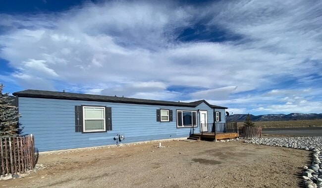 Photo - 112 Nighthawk Rd House