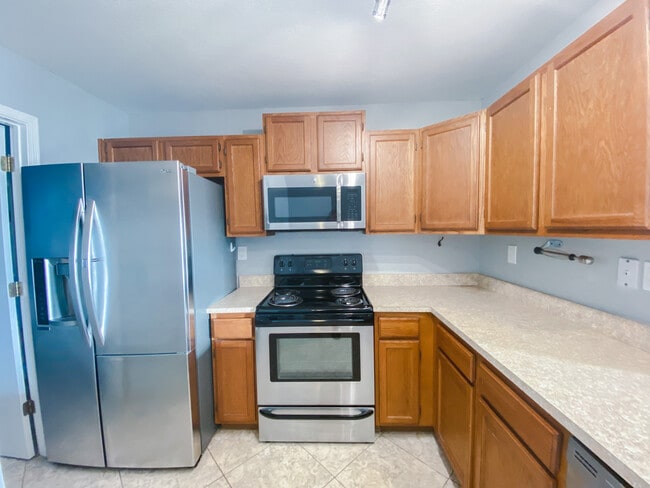 Photo - 63 Pine Ridge Trce