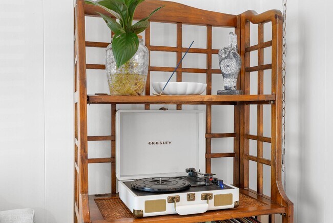 Photo - 832 SE 29th Ave