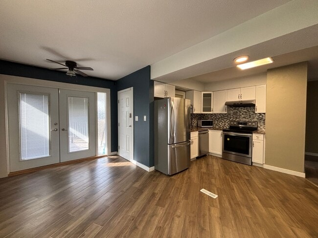 Photo - 6819 Linden Av Unité Top