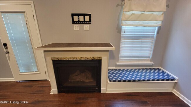 Photo - 810 Fountain Ave