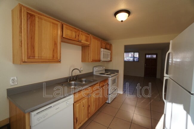 Photo - 1124 Rosemary St Unit #6