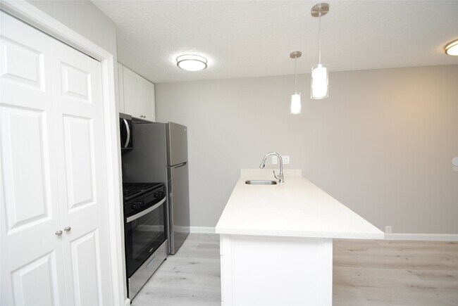 Building Photo - 2515 Yoakum Blvd Unit 12