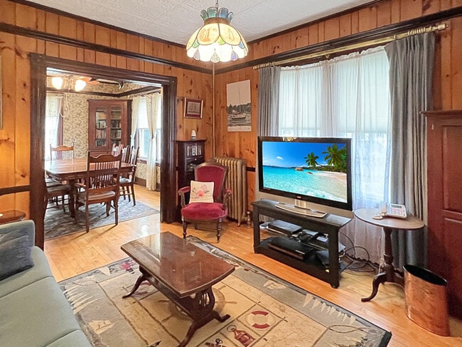 Building Photo - 32 Main St Unit ID1248566P Rental