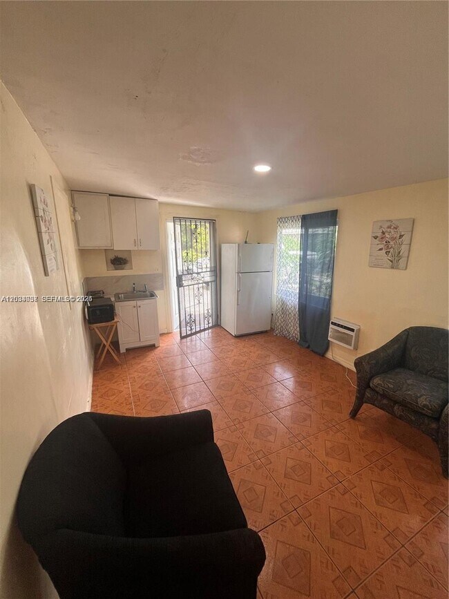 Photo - 13215 NW 19th Ave Unidad 1