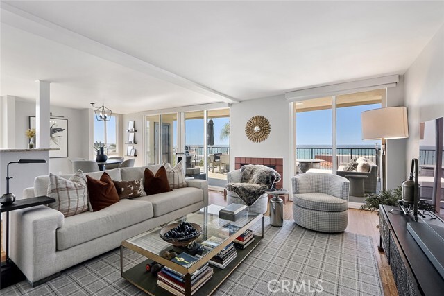 Building Photo - 800 Manhattan Ave