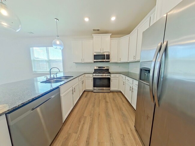 Photo - Stunning 4 bedroom in Graniteville!