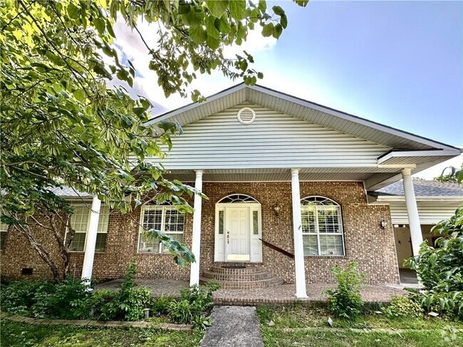 Building Photo - 2319 N Aspen Dr Rental