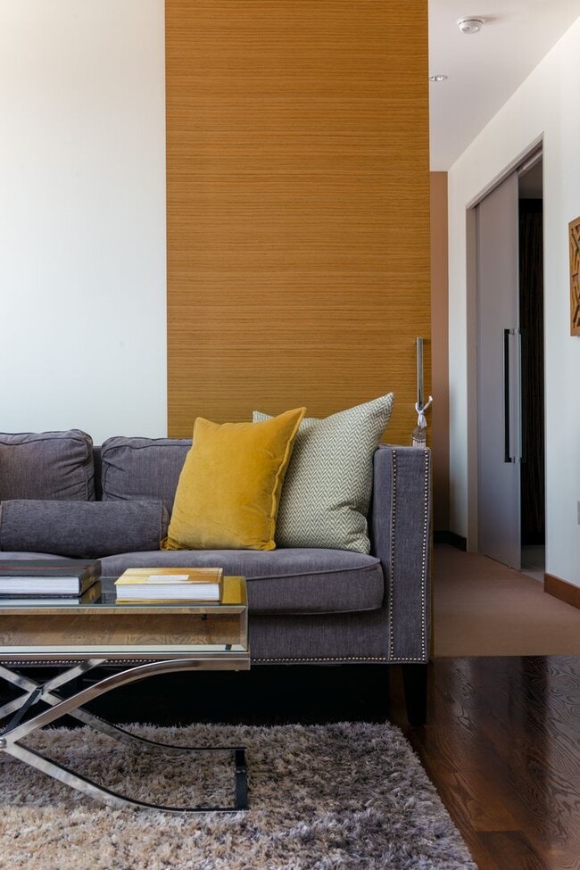 Photo - BEAUTIFUL WALDORF ASTORIA UNIT ON THE 34TH FLOOR!