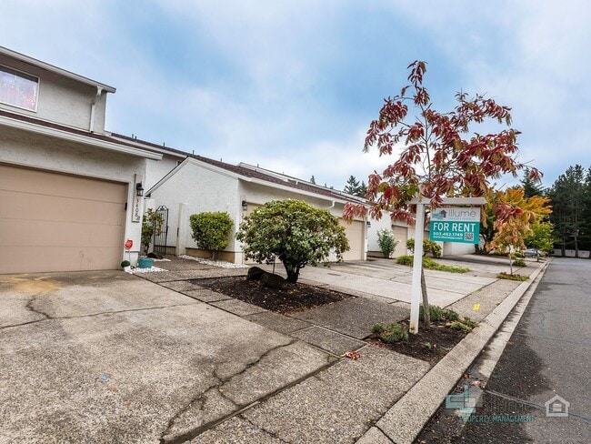 Photo - Inviting 2-Bedroom, 2.5 Bathroom Home in G...