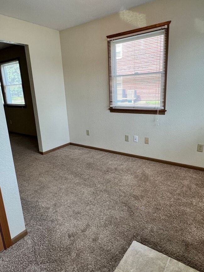 Photo - Three Bedroom One Bath Townhouse Near BGSU