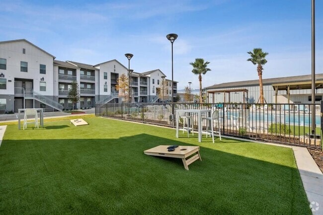Building Photo - 945 Blakey Ln Unit 04309 Rental