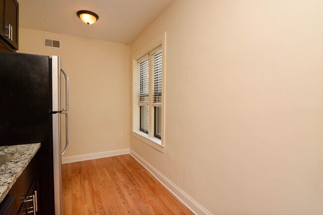 Photo - 4139 N Ashland Ave Unidad S2