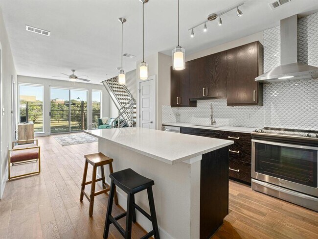 Photo - 3114 S Congress Ave Unit 307