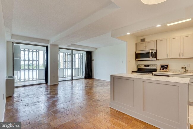 Building Photo - 1311 Delaware Ave SW Unit S631 Rental