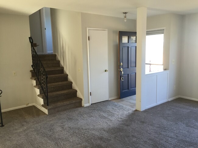 Photo - 1275 NW Jenne Ave