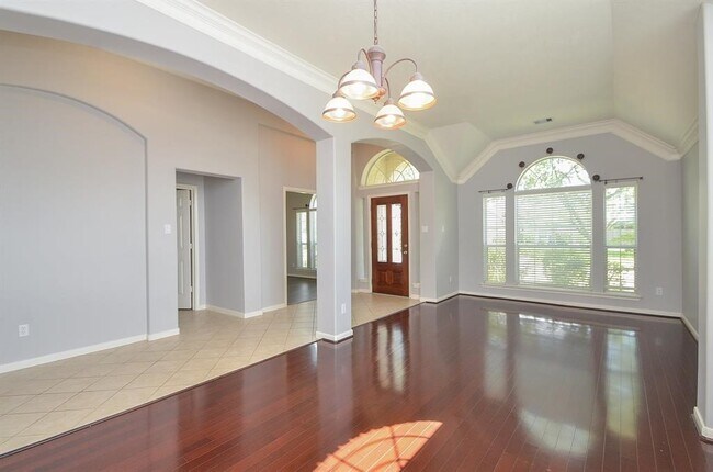 Photo - 6726 Oakman Ln