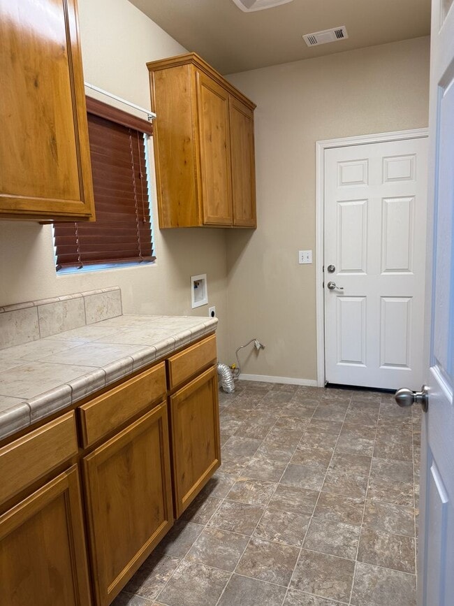 Photo - 4 bedroom 2 bath NW Visalia Home in Desira...