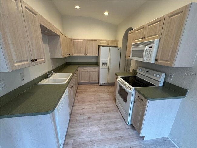 Photo - 315 Auburn Woods Cir