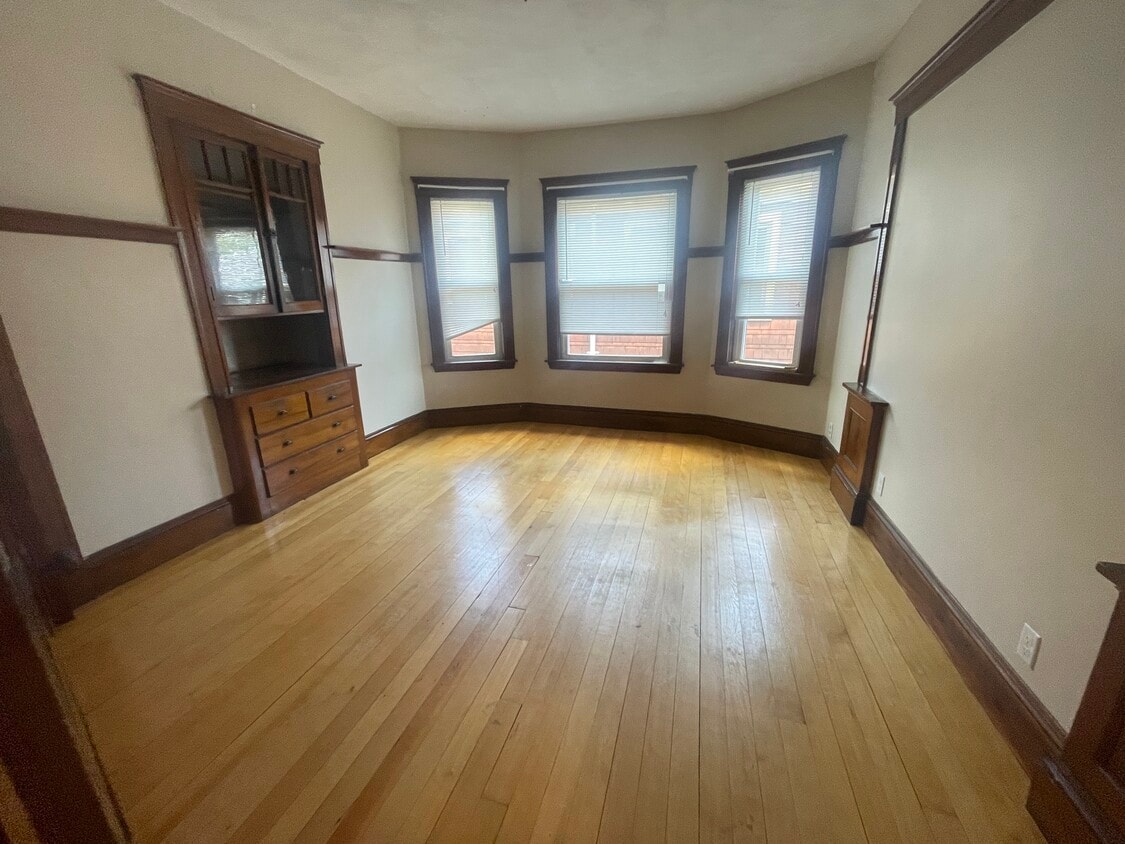 Photo - 61 Frederick Ave (Medford, MA)